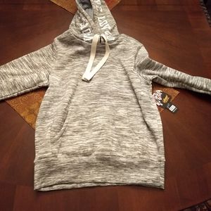 Special One Intl pullover NWT